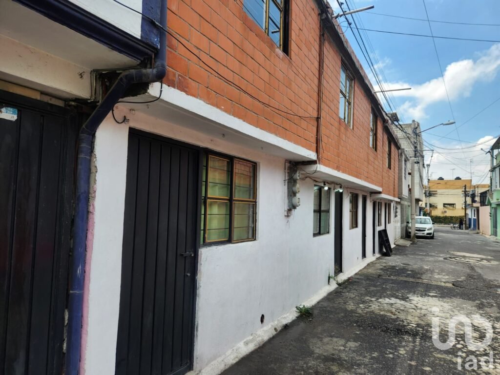 CASA EN VENTA EN ARBOLEDAS TLÁHUAC