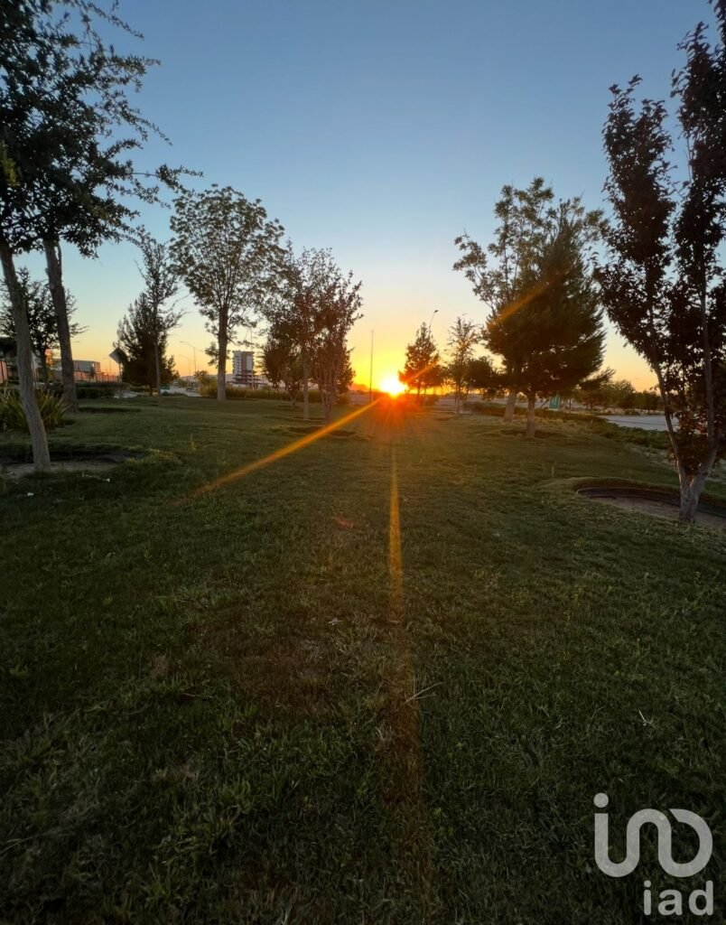 EN VENTA TERRENO RESIDENCIAL CON LAGO PRIVADO ALTOZANO EL NUEVO JUAREZ LT 55