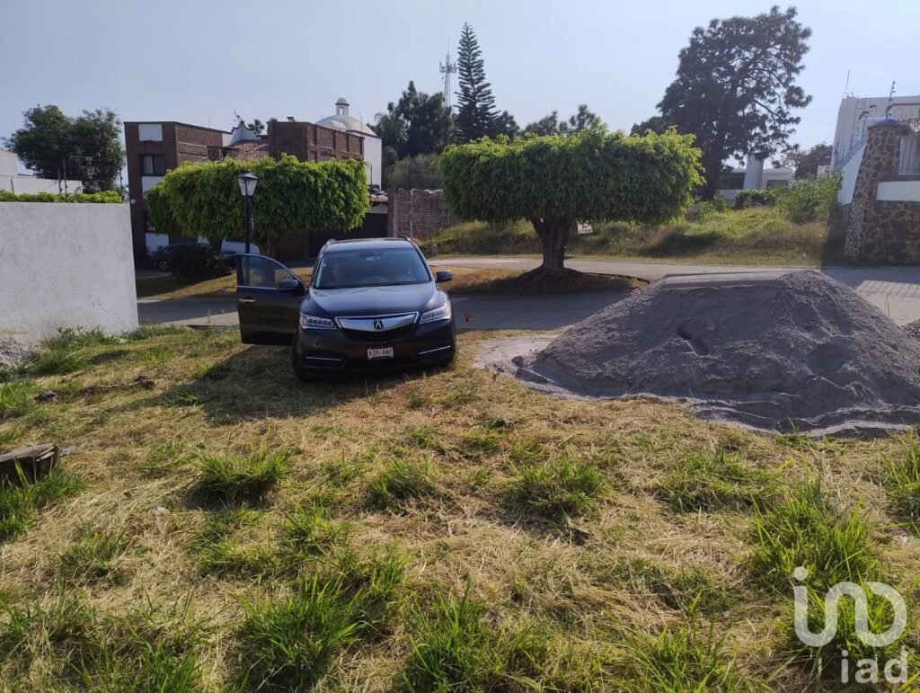 Terreno en Venta, Condominio Residencial con Vigilancia, Zona Norte, Cuernavaca