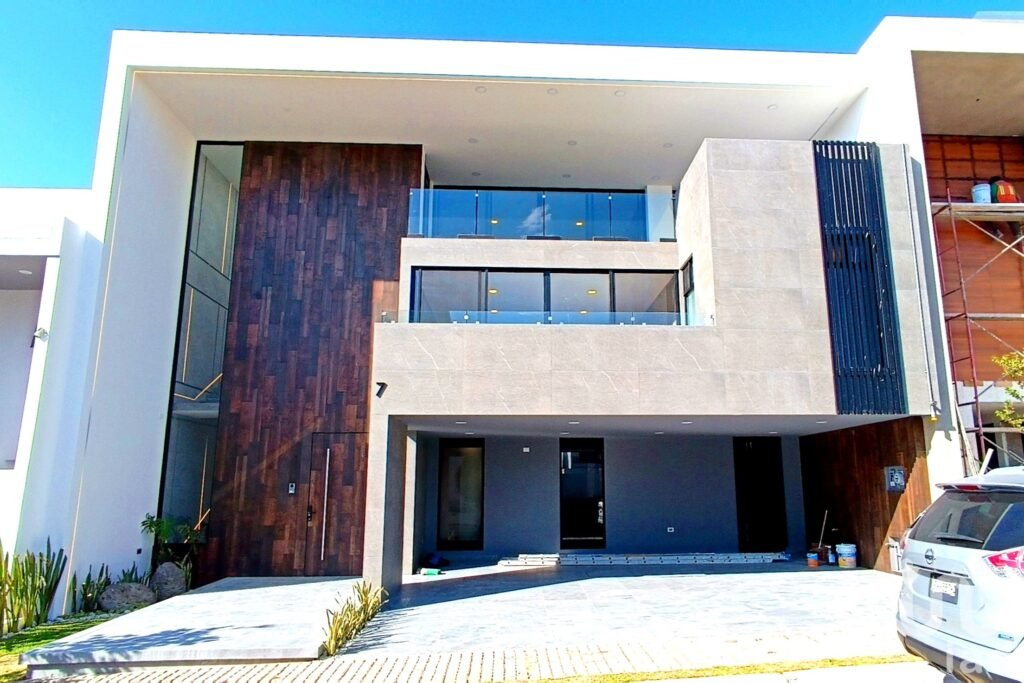 Venta de casa en Puebla, Lomas de Angelopolis.