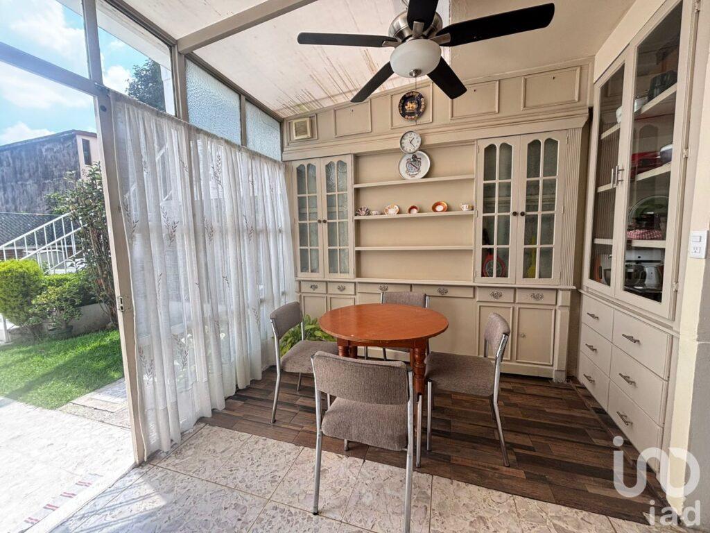 Se vende casa para remodelar en Privada   Lomas de Huizachal  Herradura