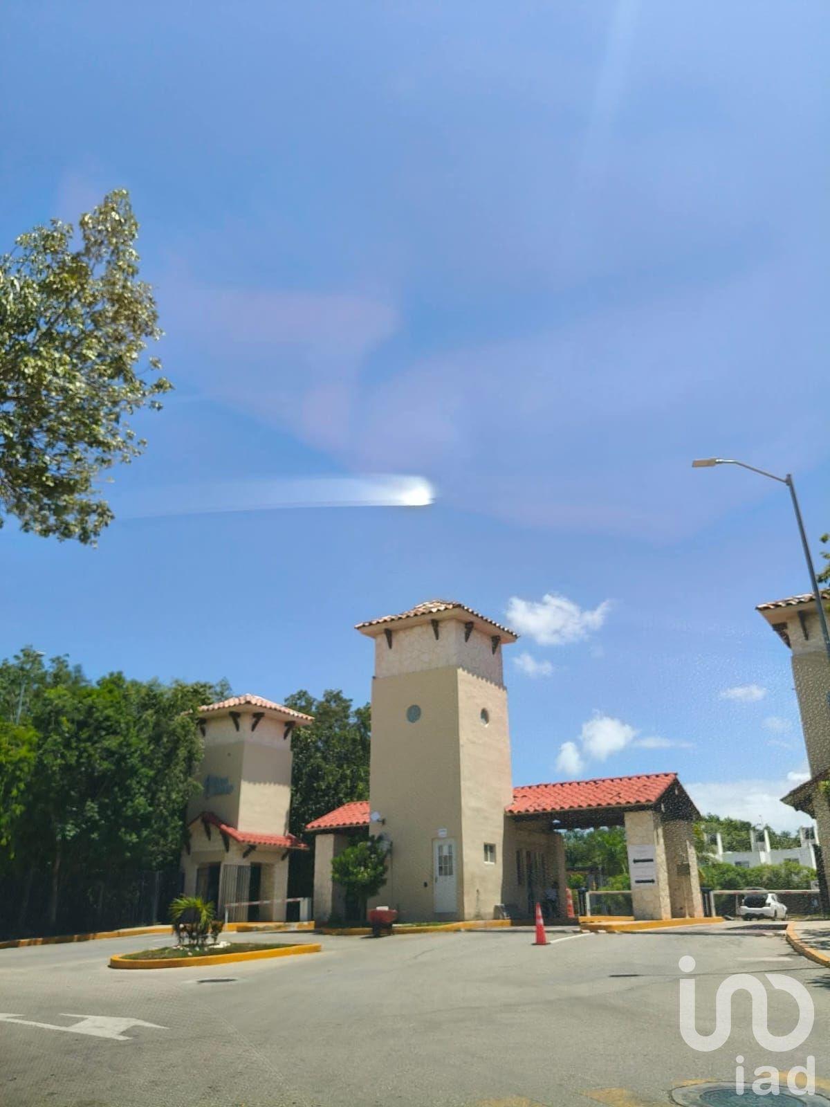 RENTA DE DEPARTAMENTO AMUEBLADO 2 RECAMARAS EN SEGUNDO NIVEL FRACC REAL BILBAO PLAYA DEL CARMEN