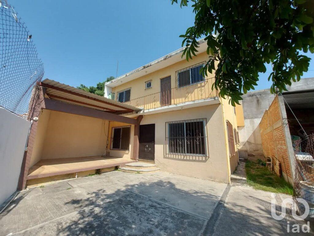 Venta casa en Cuernavaca col Ejidos de Acapantzingo