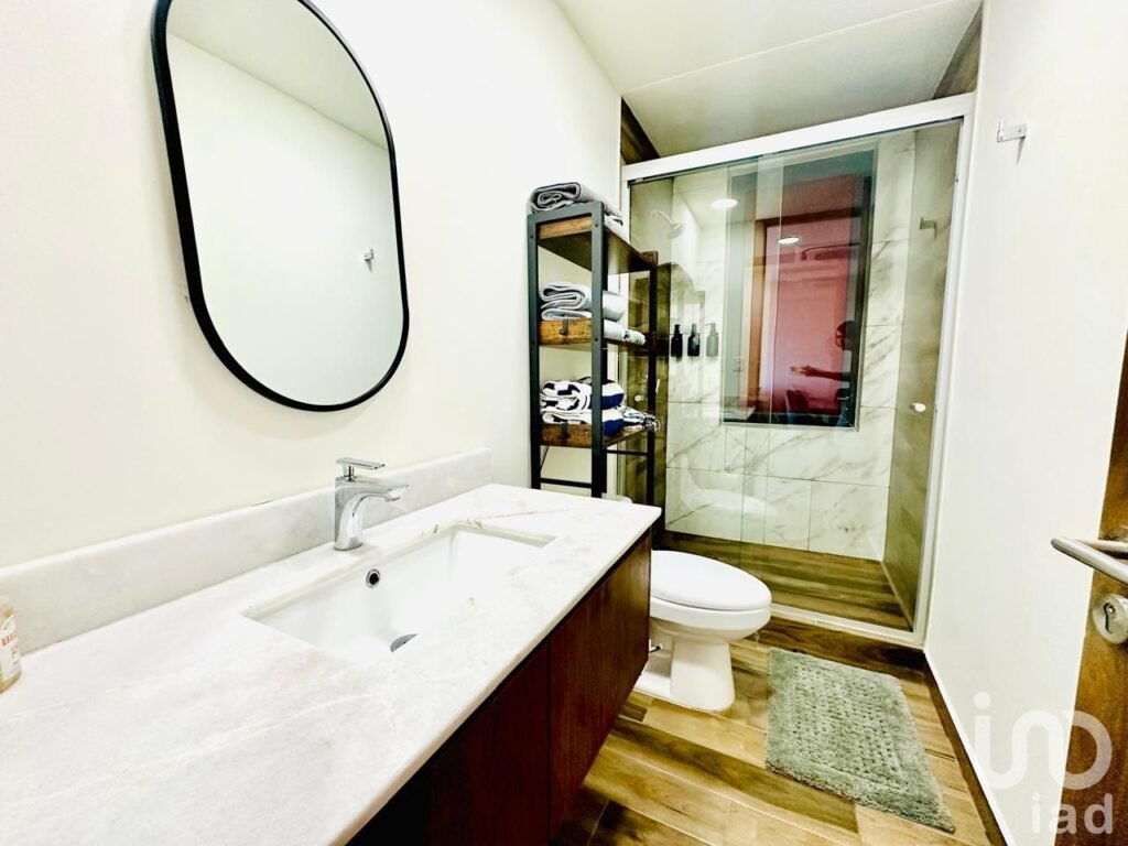 Departamento en renta amueblado en Torre Encinos con amenidades