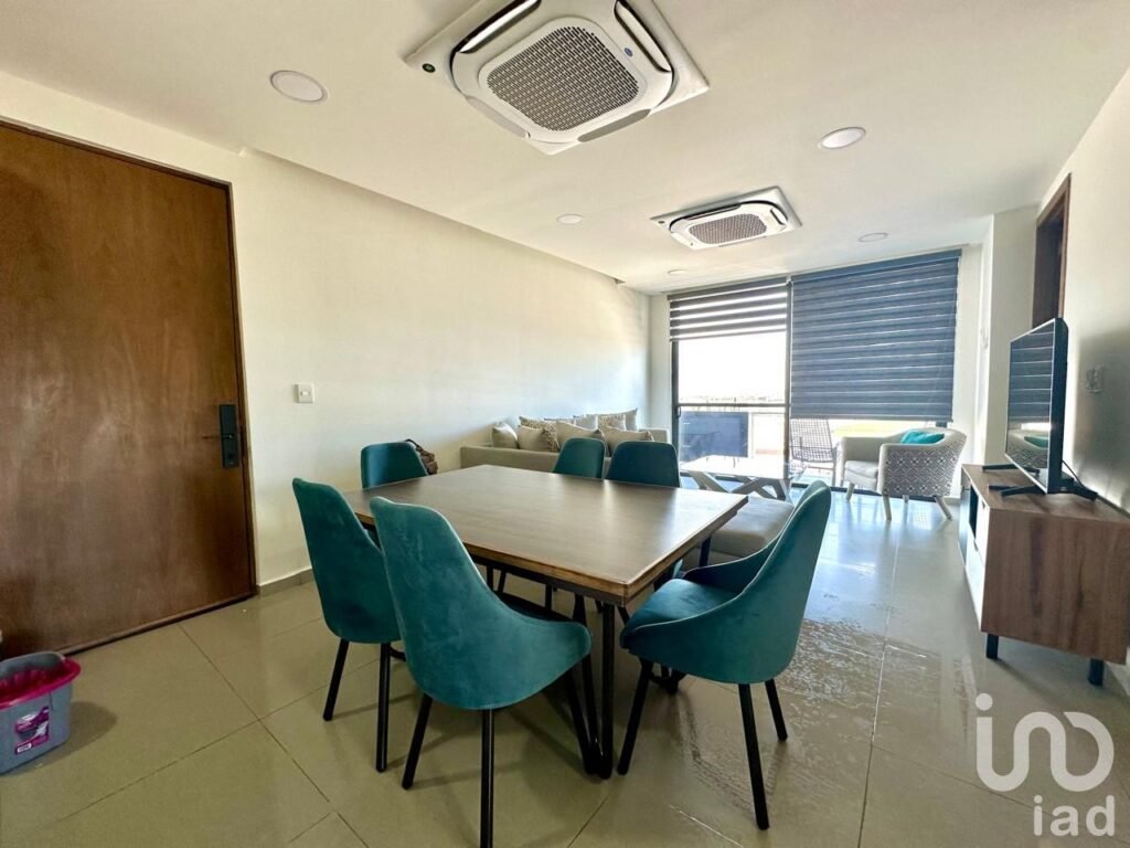 Departamento en renta amueblado en Torre Encinos con amenidades