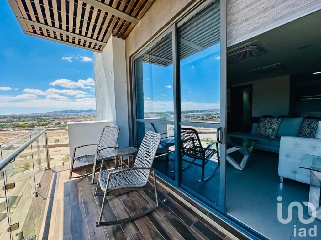 Departamento en renta amueblado en Torre Encinos con amenidades