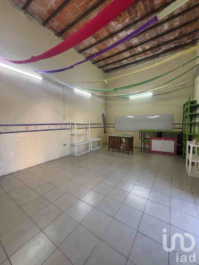 Edificio en Venta en esquina zona plaza San Pedro Colonia maestro federal