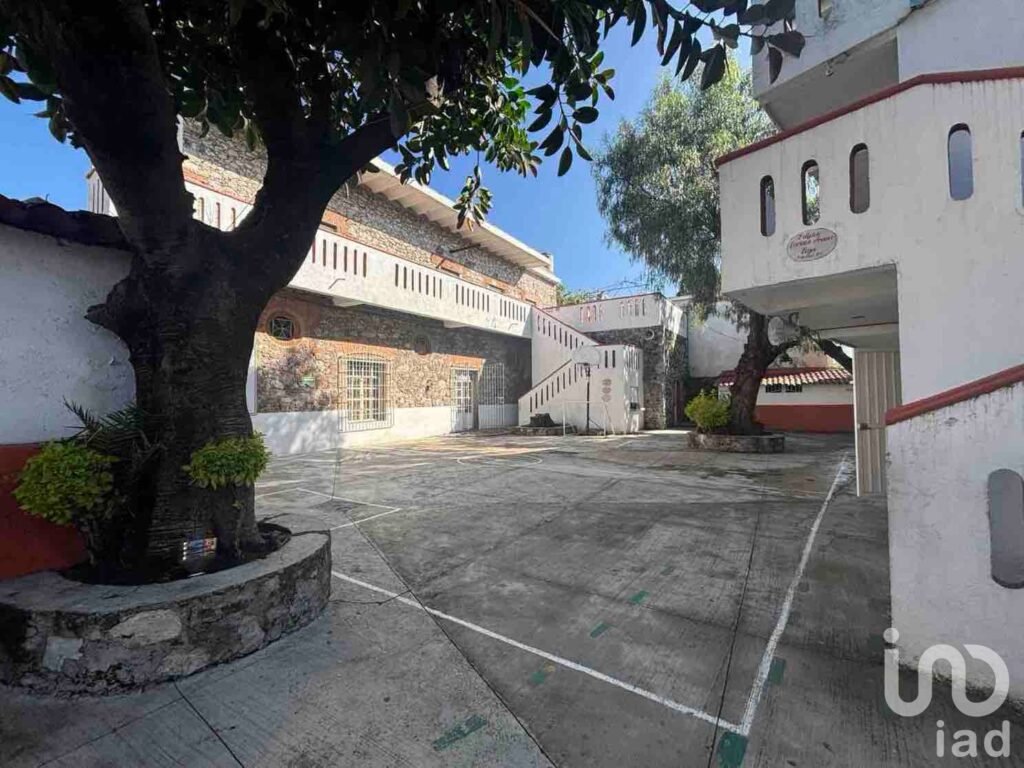 Edificio en Venta en esquina zona plaza San Pedro Colonia maestro federal