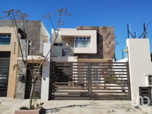 Casa en Venta en Ensenada, Baja California