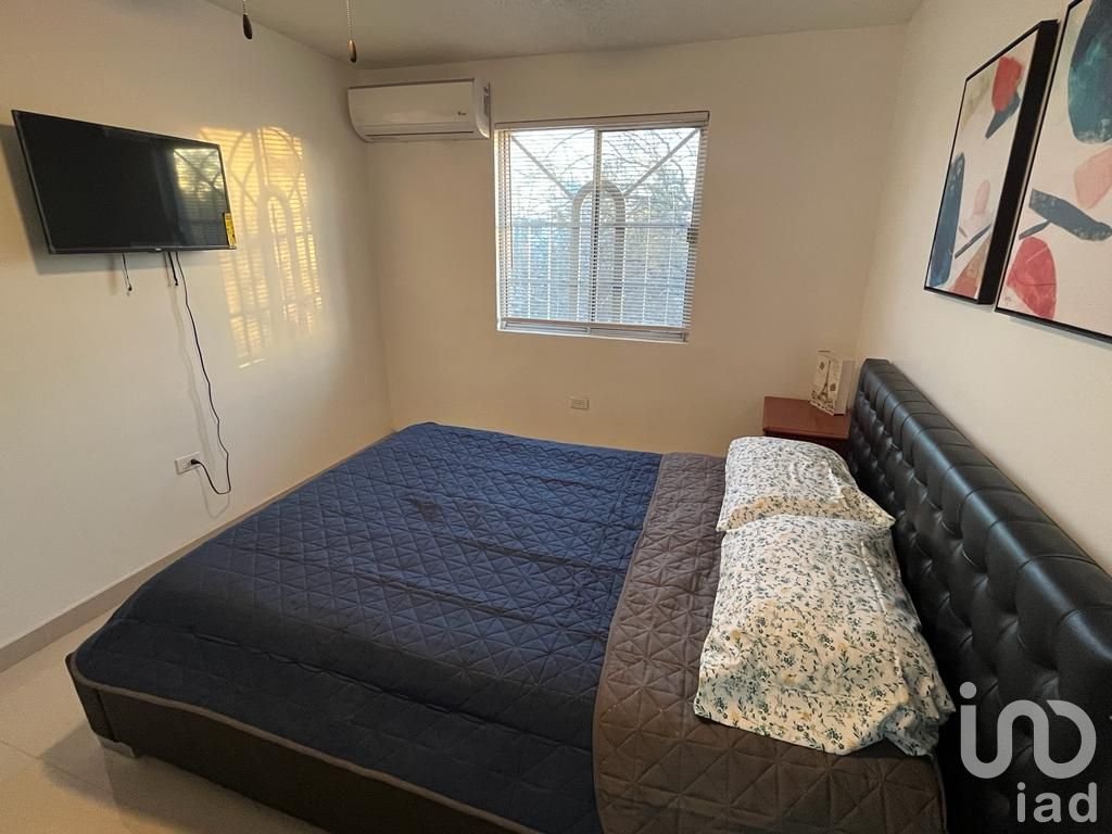 CASA EN RENTA AMUEBLADA FRACC.QUINTAS DEL VALLE