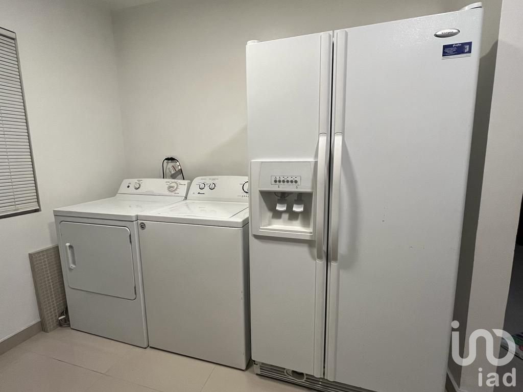 CASA EN RENTA AMUEBLADA FRACC.QUINTAS DEL VALLE