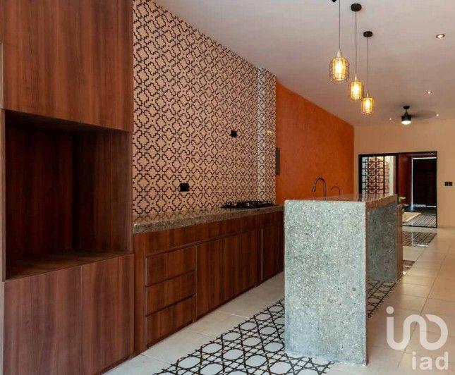 Casa remodelada estilo mexicano contemporáneo en Santiago, Mérida