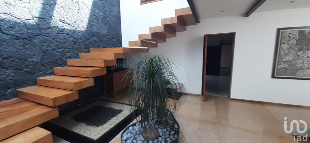 Exclusiva Residencia en Venta en Jardines del Pedregal - Álvaro Obregón, CDMX