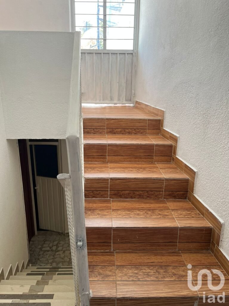 SE VENDE CASA AMPLIA EN STA ROSA SAN VICENTE CHICOLOAPAN