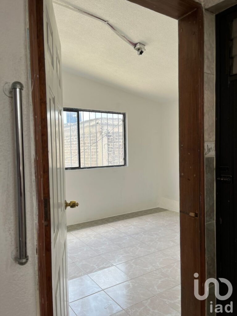 SE VENDE CASA AMPLIA EN STA ROSA SAN VICENTE CHICOLOAPAN