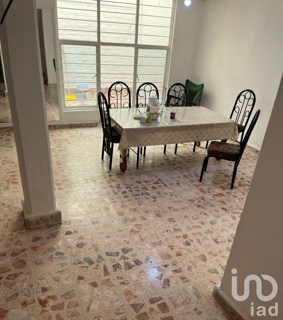 SE VENDE CASA AMPLIA EN STA ROSA SAN VICENTE CHICOLOAPAN