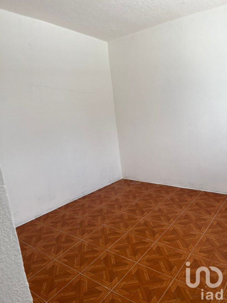 SE VENDE CASA AMPLIA EN STA ROSA SAN VICENTE CHICOLOAPAN