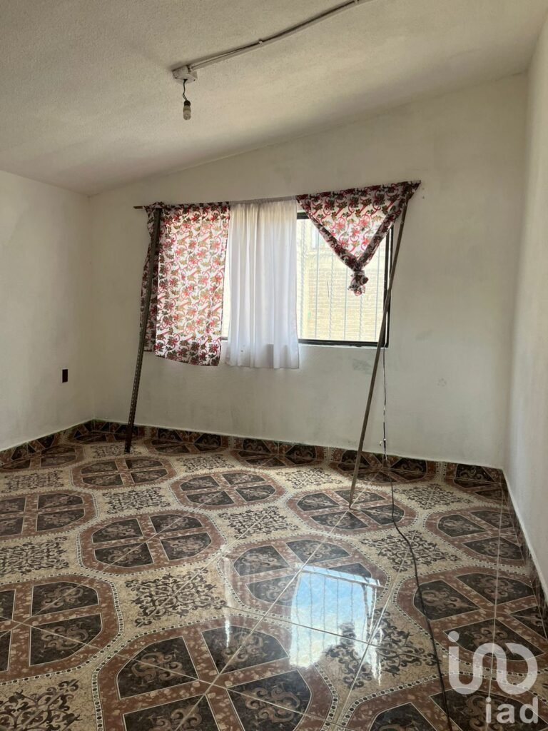 SE VENDE CASA AMPLIA EN STA ROSA SAN VICENTE CHICOLOAPAN