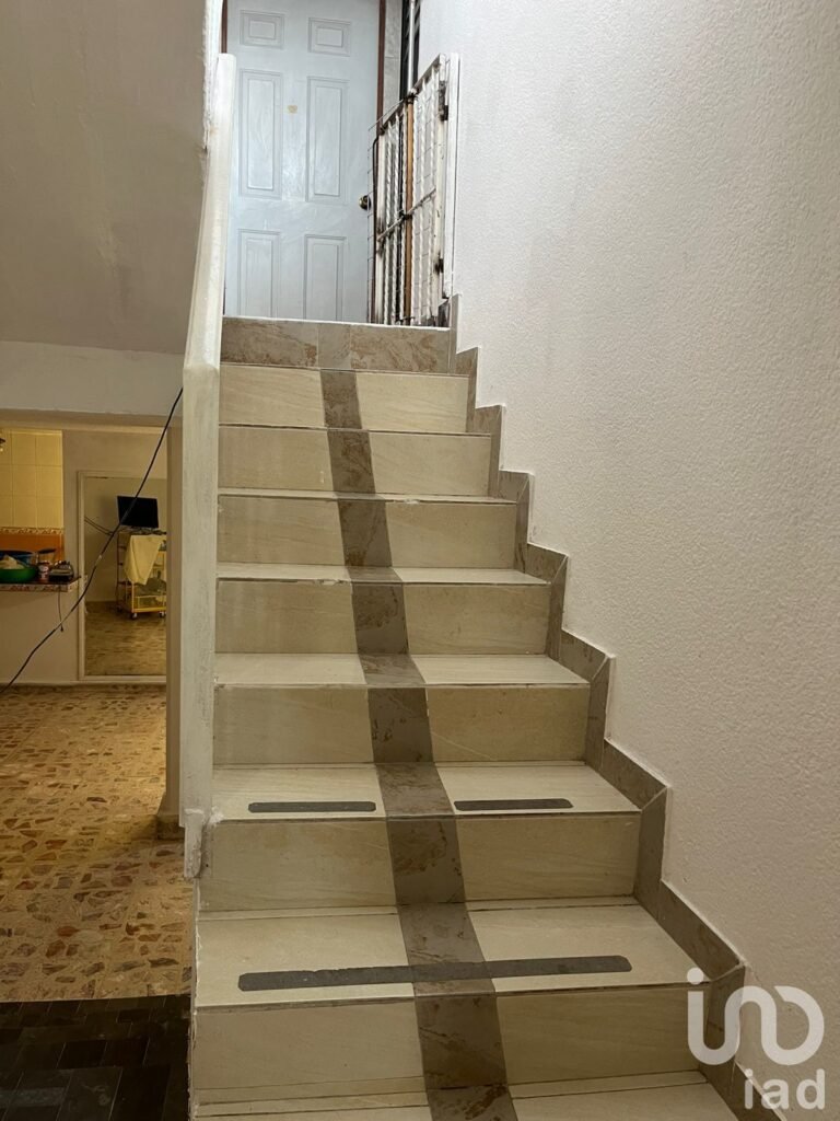 SE VENDE CASA AMPLIA EN STA ROSA SAN VICENTE CHICOLOAPAN