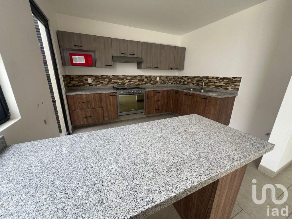 Casa en Venta Zibata Torre de Piedra 1