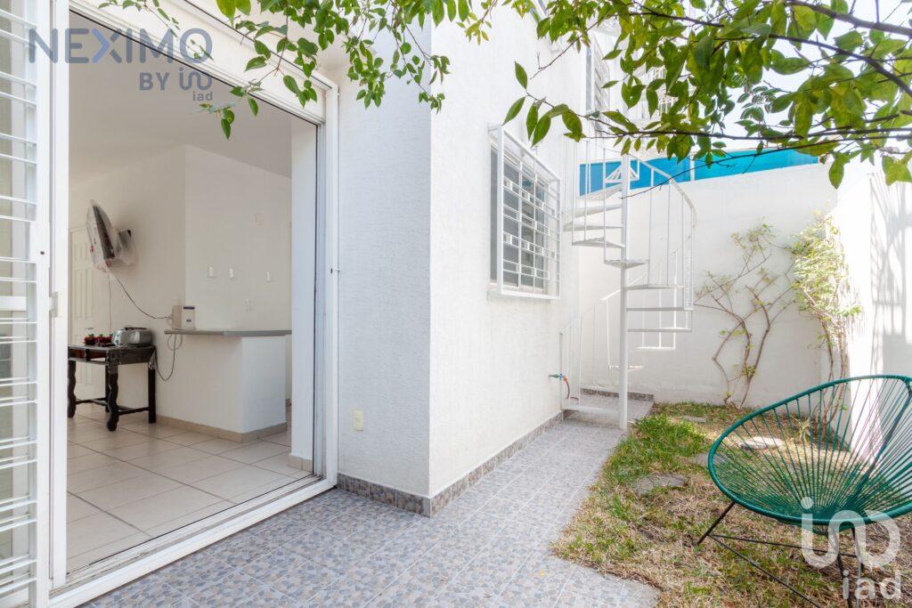 Casa en venta en condominio, Xochitepec, cerca de Cuernavaca Morelos.