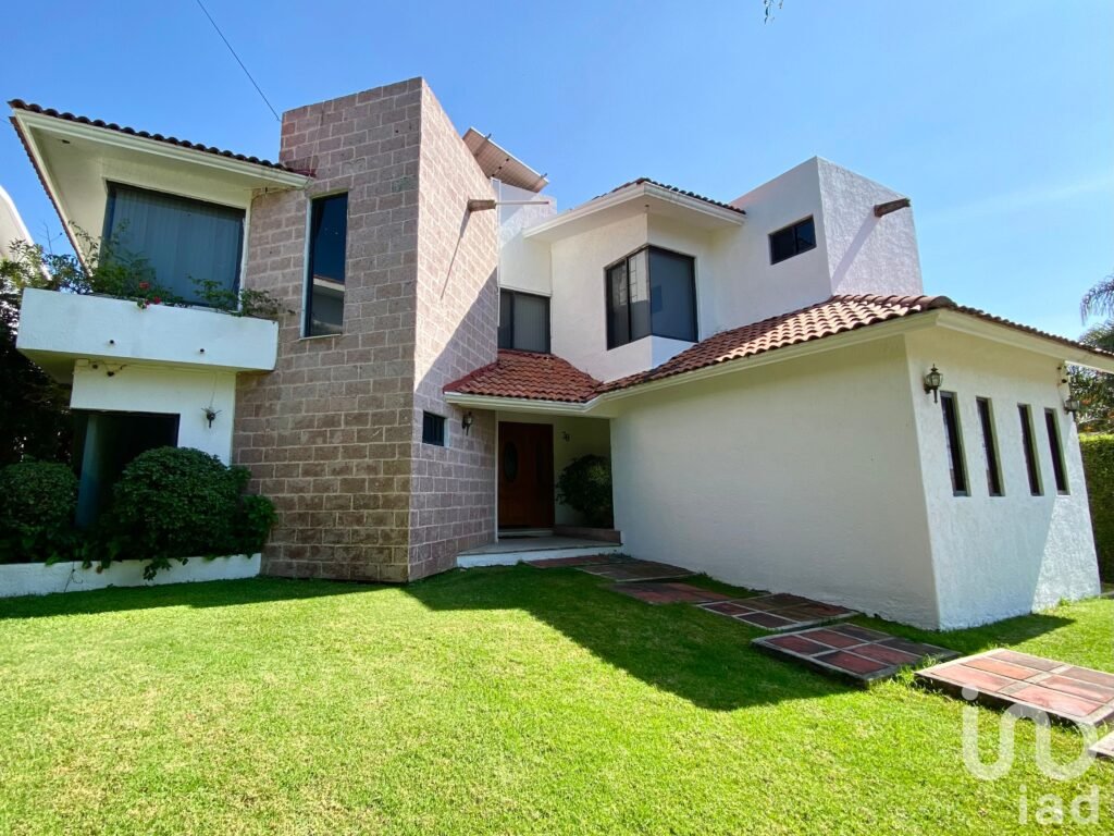 OPORTUNIDAD!!  LOMAS DE COCOYOC MORELOS, CASA EN VENTA, BAJA DE PRECIO, DE 7
