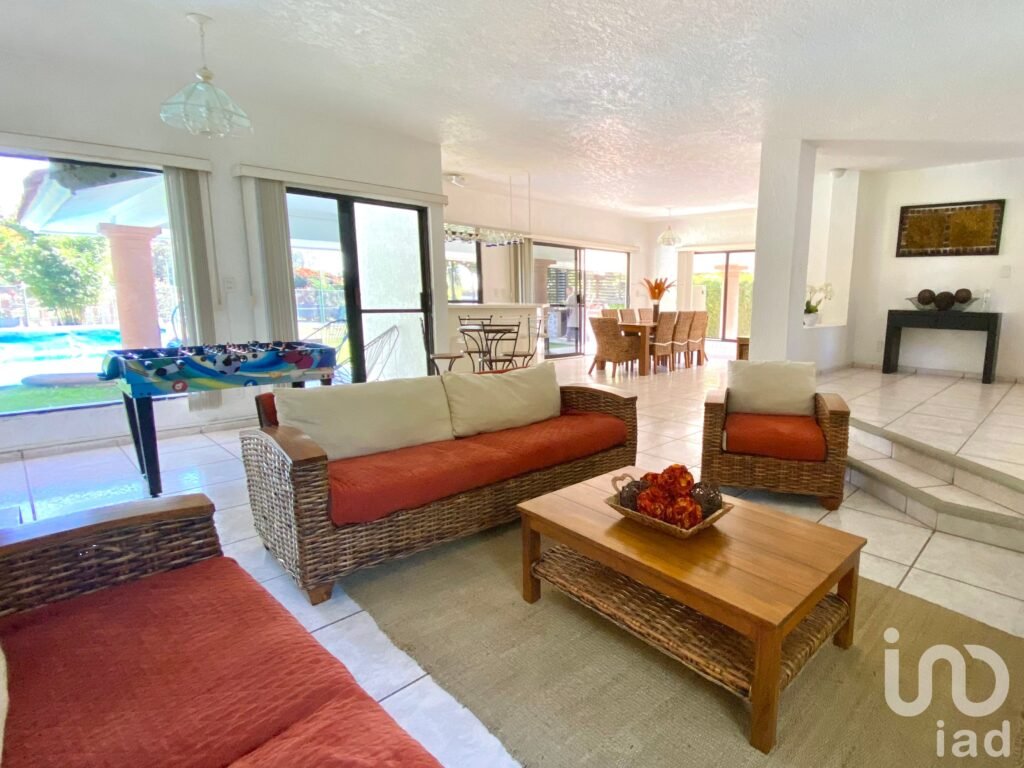 OPORTUNIDAD!!  LOMAS DE COCOYOC MORELOS, CASA EN VENTA, BAJA DE PRECIO, DE 7