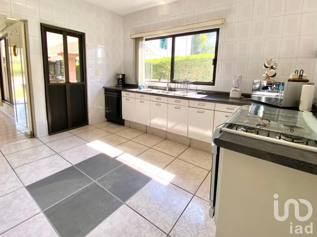 OPORTUNIDAD!!  LOMAS DE COCOYOC MORELOS, CASA EN VENTA, BAJA DE PRECIO, DE 7