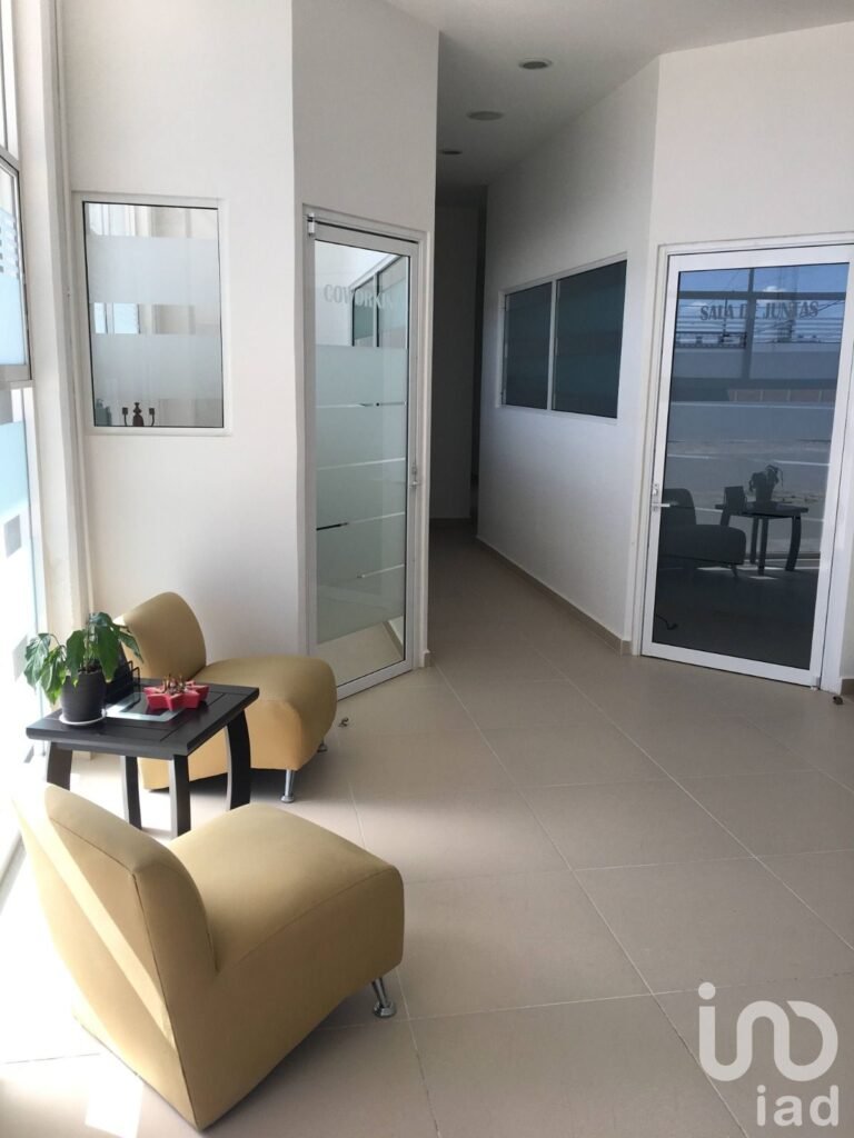 Oficinas en Renta en Business Center, Zona Comercial de Metepec, Estado de México