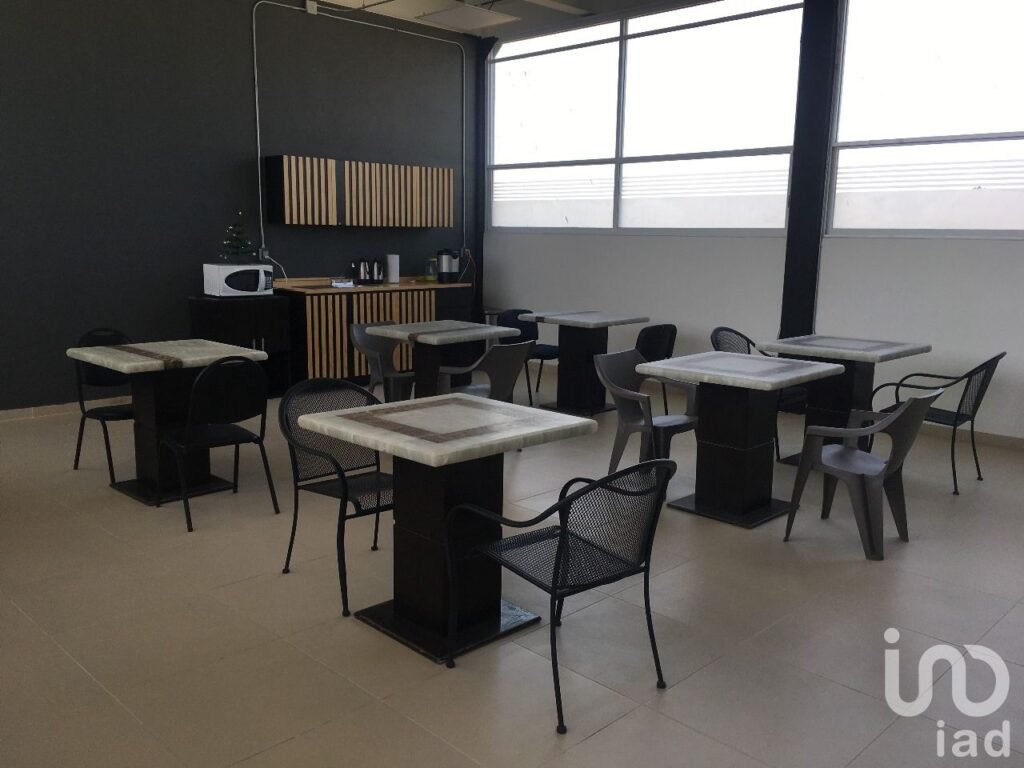 Oficinas en Renta en Business Center, Zona Comercial de Metepec, Estado de México