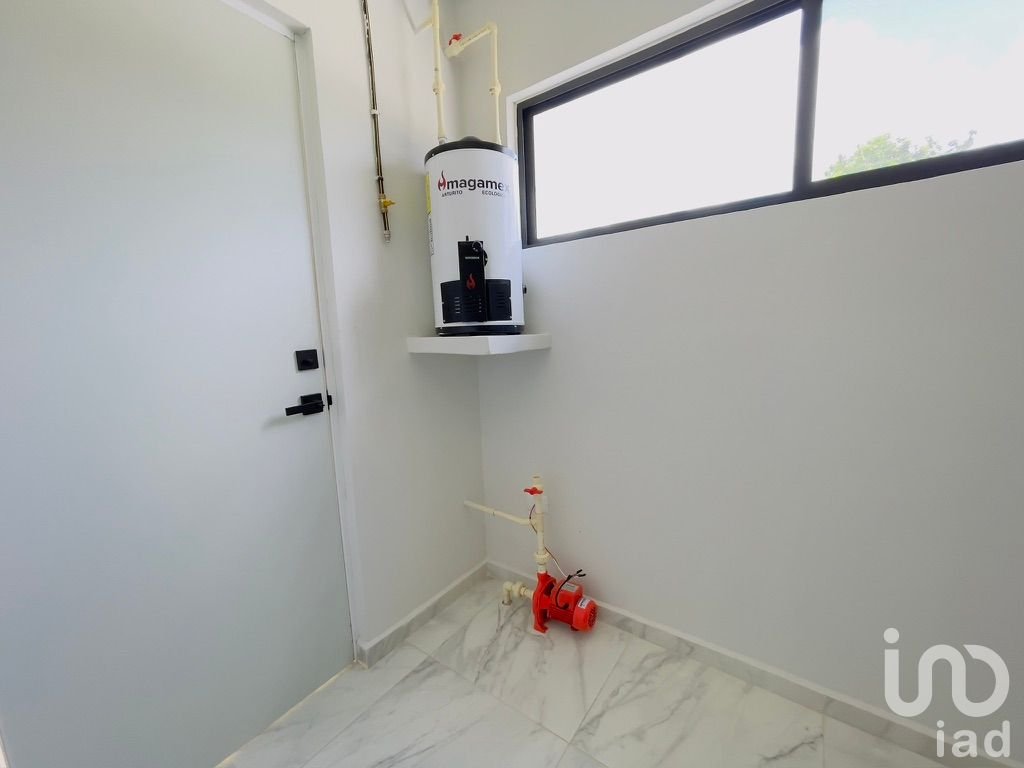 CASA EN VENTA CON MUROS SEPARADOS EN EL POLIGONO SUR DE CANCÚN