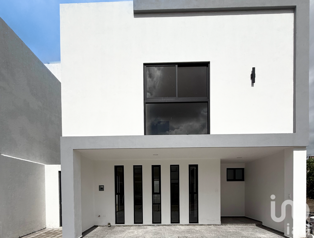 Residencia moderna en Tlaxcalancingo con roof garden y gran plusvalía