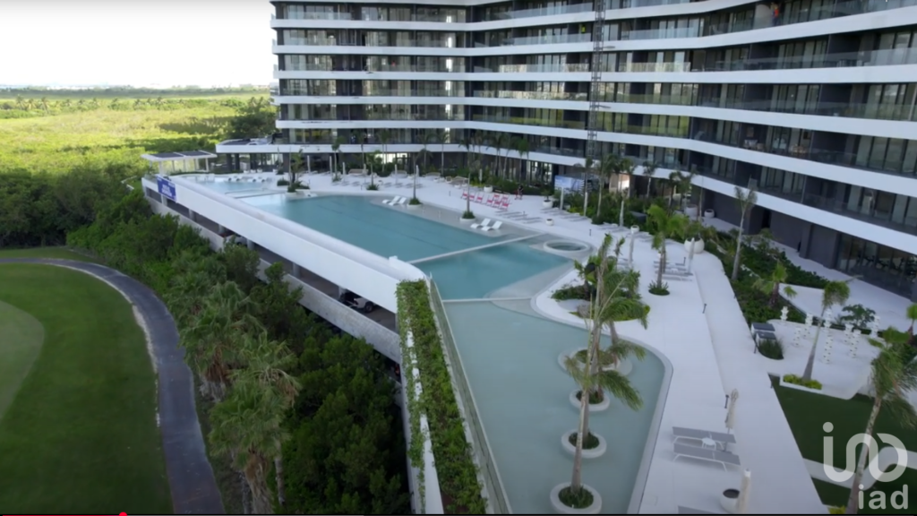 DEPARTAMENTO DE 3 RECÁMARAS EN VENTA EN ZONA DE PUERTO CANCUN, QUINTANA ROO