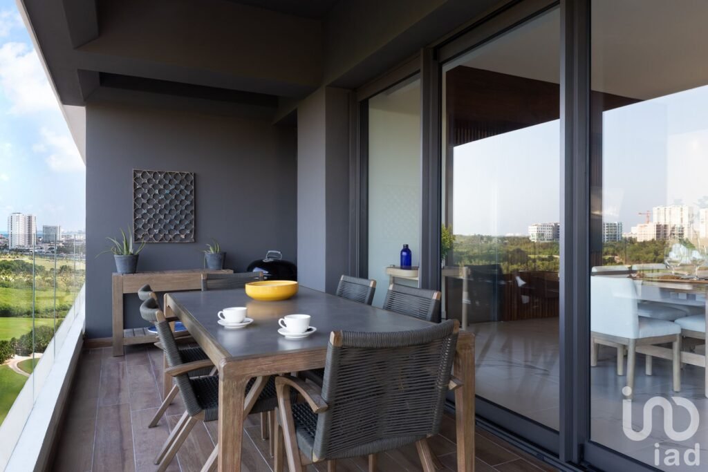 DEPARTAMENTO DE 3 RECÁMARAS EN VENTA EN ZONA DE PUERTO CANCUN, QUINTANA ROO