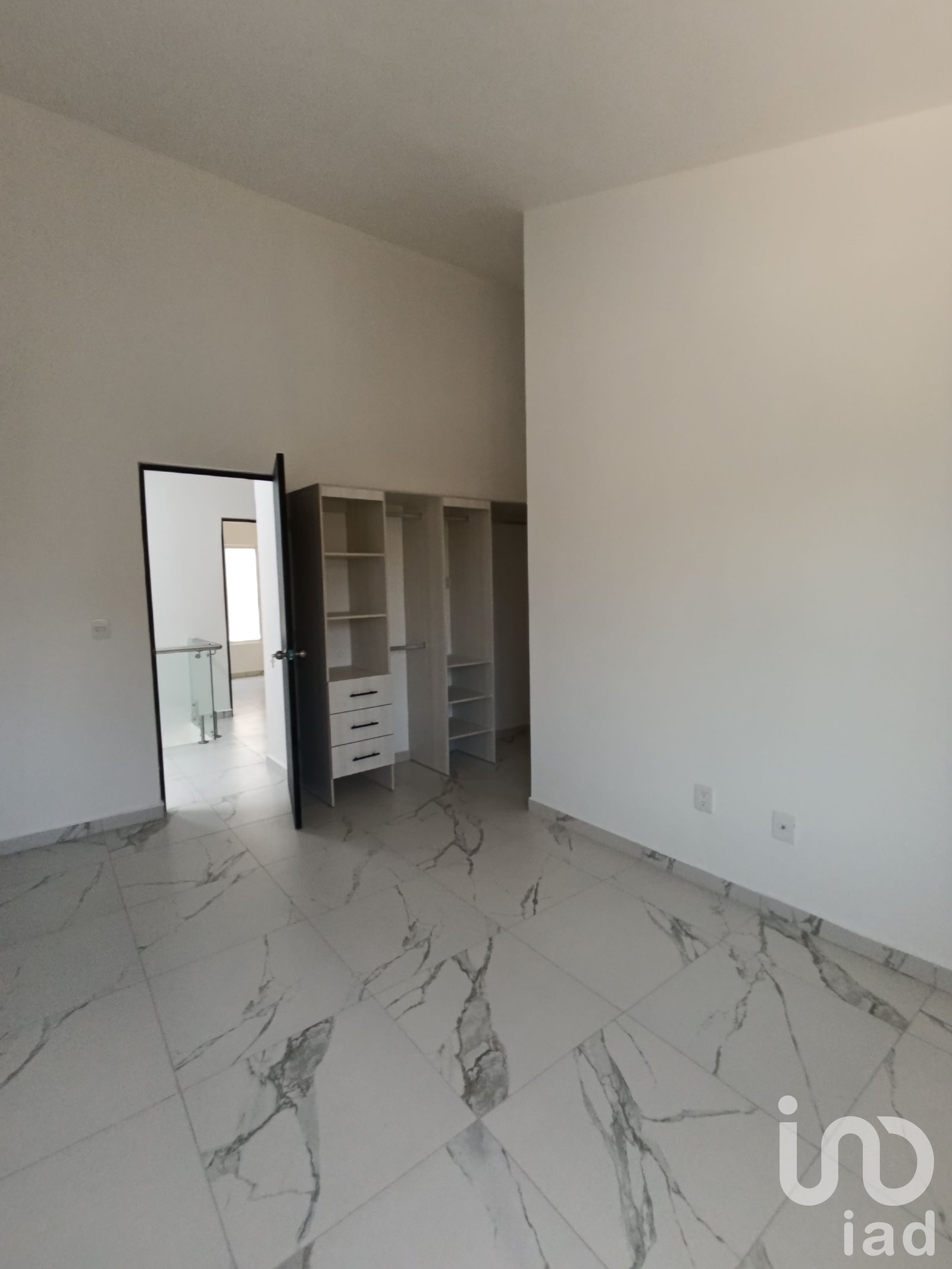 CASA EN VENTA DE 3 RECAMARAS AL SUR DE CANCÚN, Q. ROO.