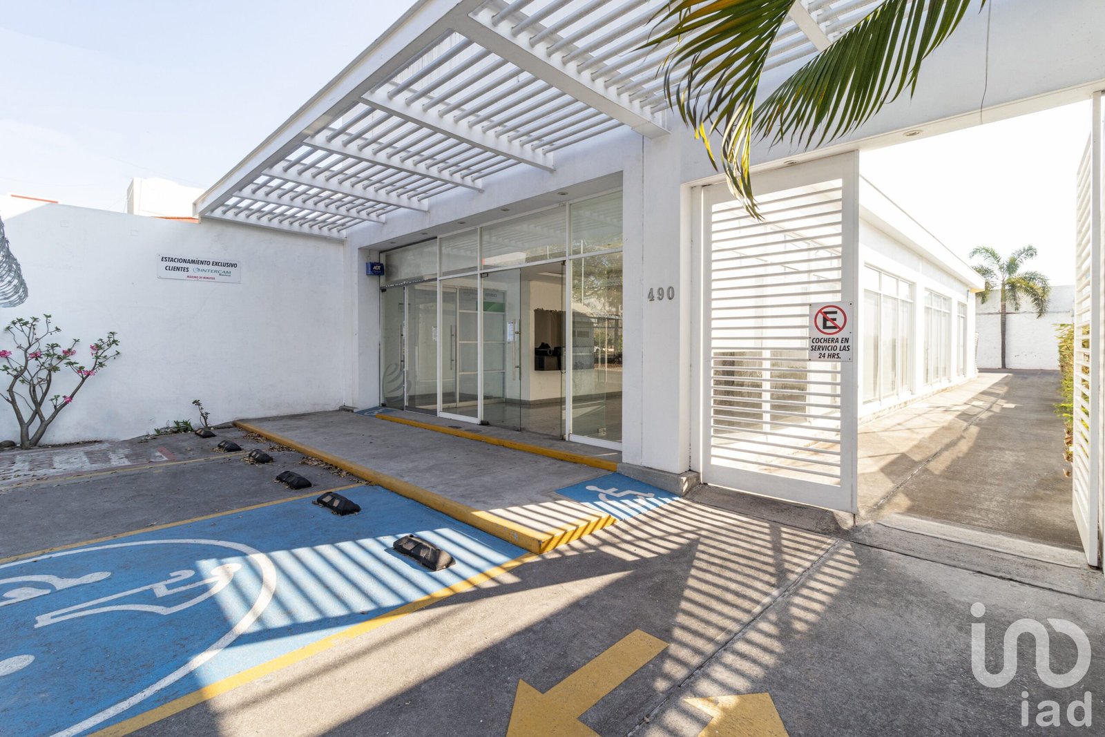 EN VENTA TERRENO COMERCIAL EN AVENIDA FELIPE SEVILLA DEL RIO, COLIMA, MEXICO