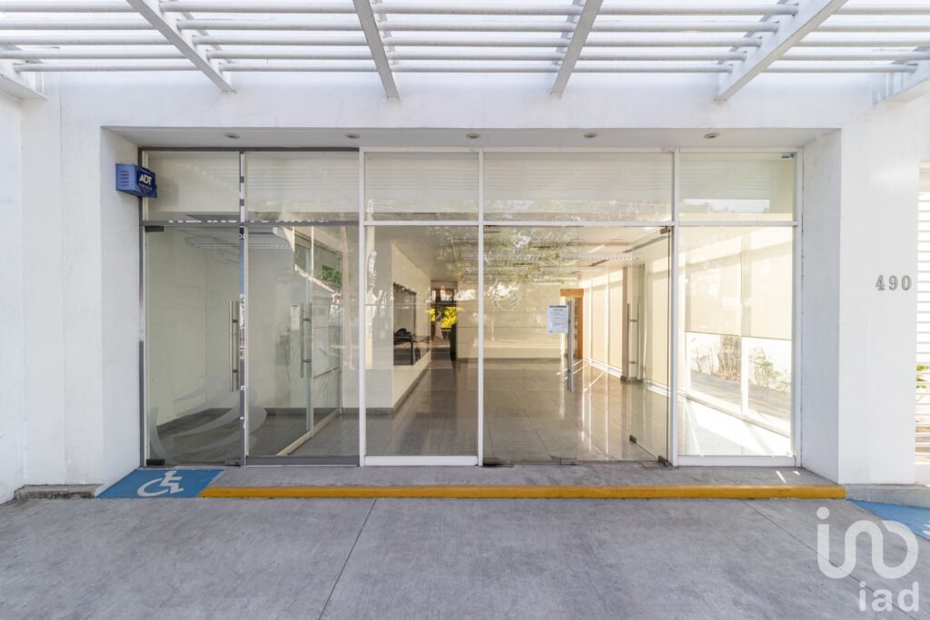 EN RENTA LOCAL COMERCIAL EN AVENIDA FELIPE SEVILLA DEL RIO EN COLIMA, MEXICO