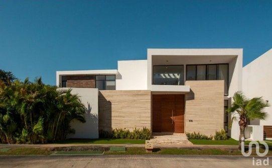 CASA EN EXCLUSIVA PRIVADA DEL YUCATAN COUNTRY CLUB