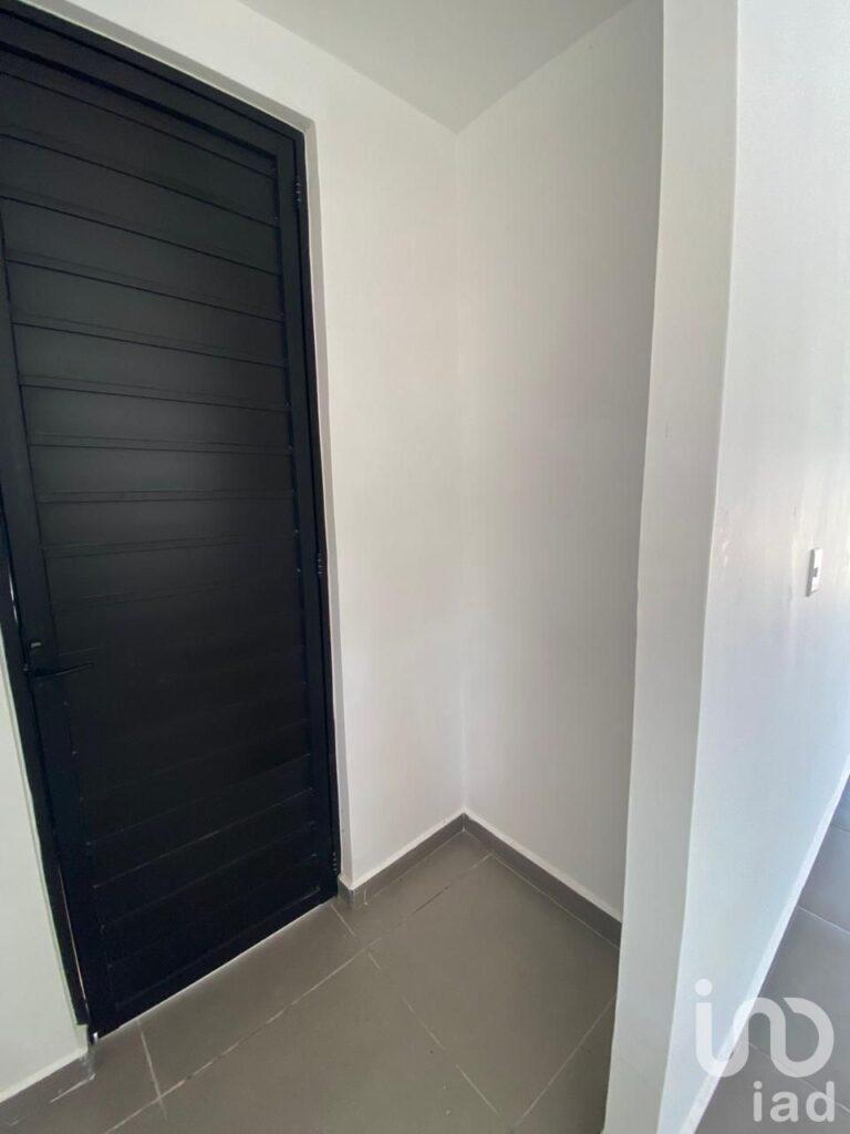 HERMOSA CASA, PRIVADA MANANTIALES DEL MAYAB, CONKAL, YUCATAN