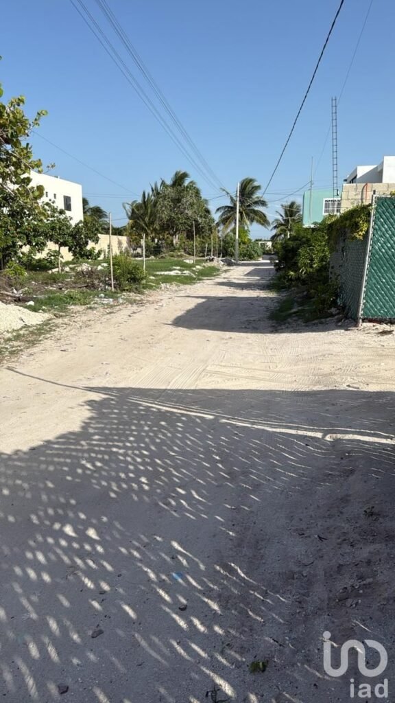 OPORTUNIDAD DE TERRENO CHELEM, PUERTO, YUCATAN