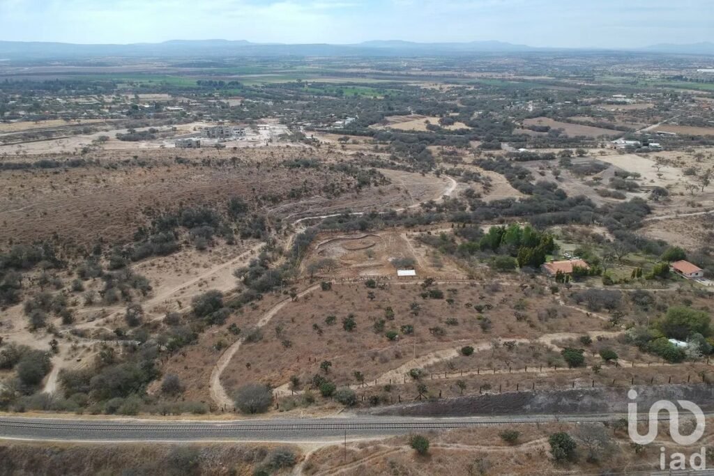 Se vende Terreno con nacimientos  de  aguas termales   "La Cantera"  San MIguel de Allende