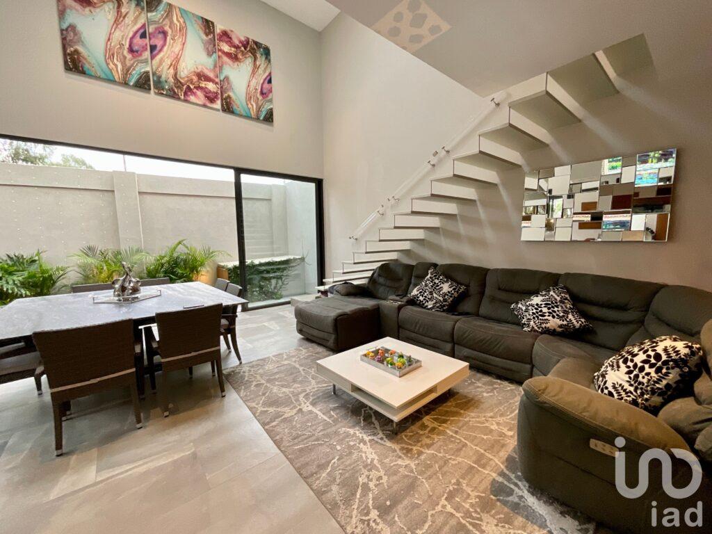 Fantástica Casa en Venta, Fraccionamiento El Olivar Altozano, Morelia Michoacán.