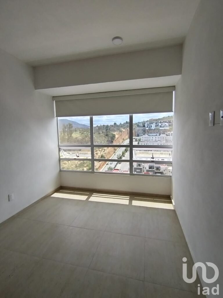 DEPARTAMENTO EN RENTA EN TRIADA EN ZONA ESMERALDA