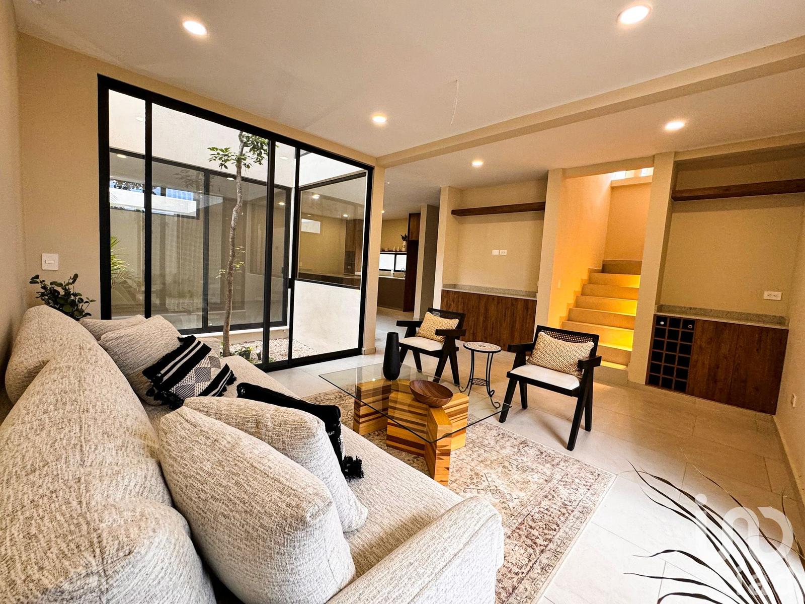 CASA EN VENTA EQUIPADA EN TEMOZON NORTE