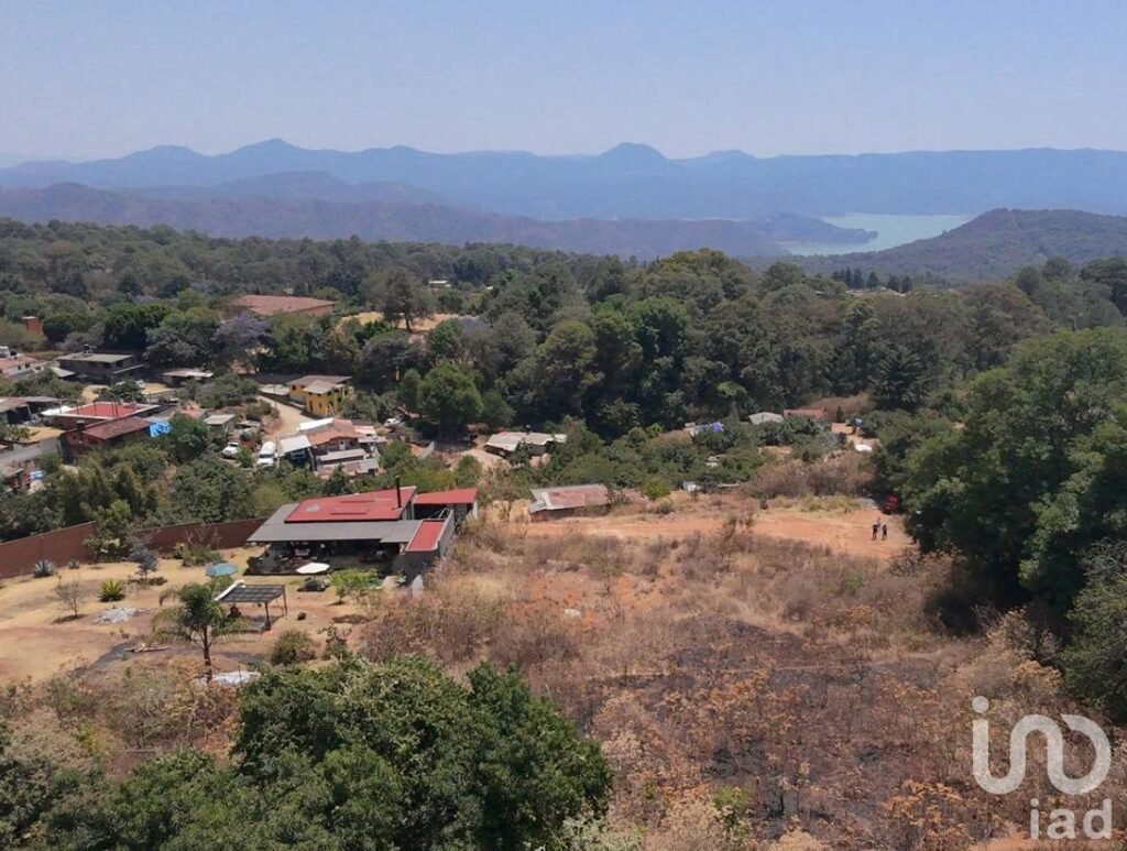 Terreno en Venta en Valle de Bravo