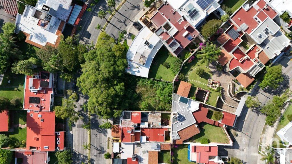 En VENTA Terreno Residencial en el Exclusivo Fraccionamiento Jacarandas