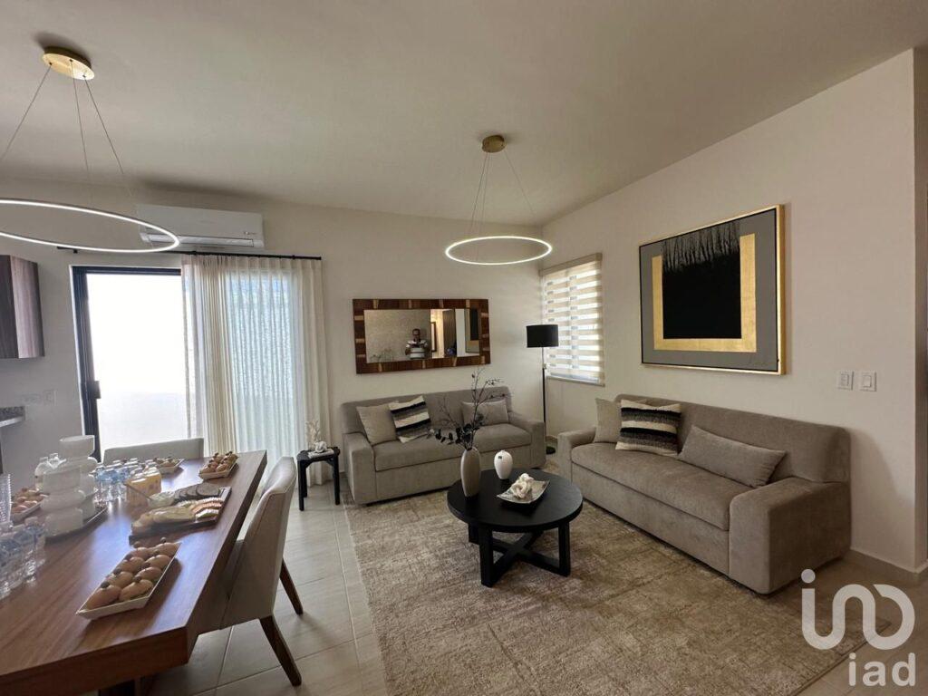 CASA EN VENTA EN FRACCIONAMIENTO PRIVADO