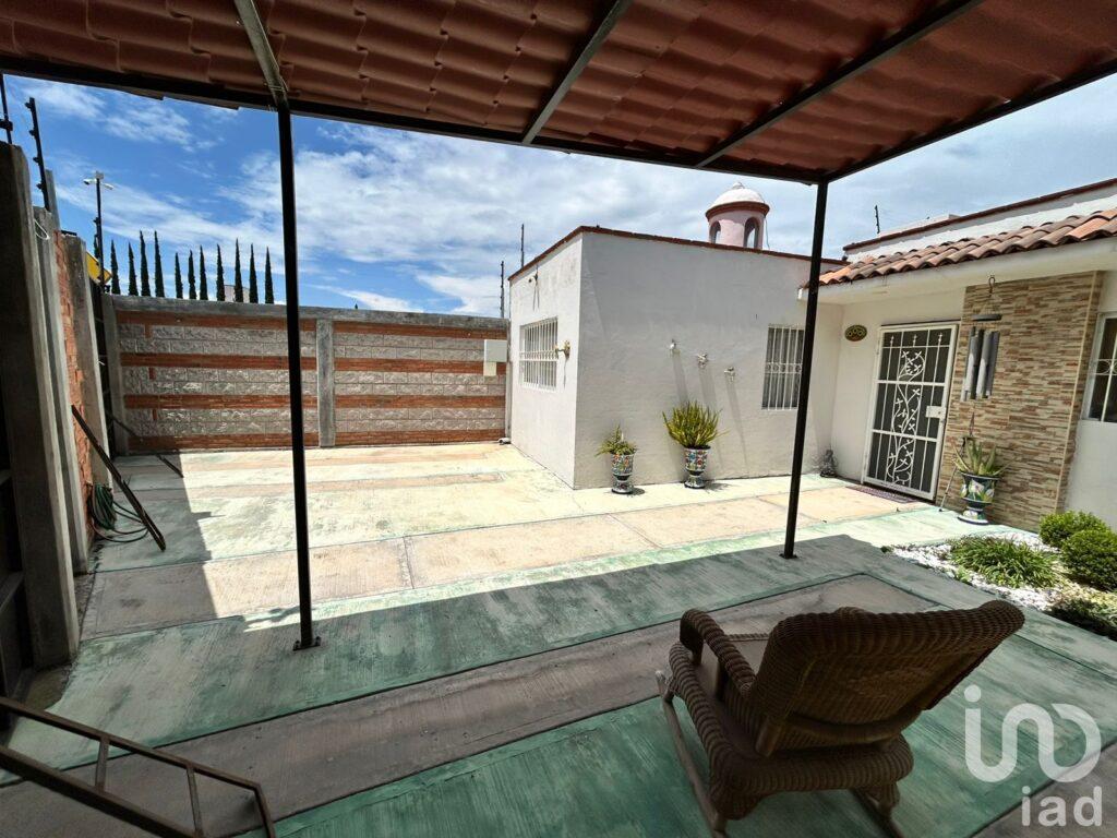 Casa en Venta en Querétaro, San Juan del Río con gran terreno