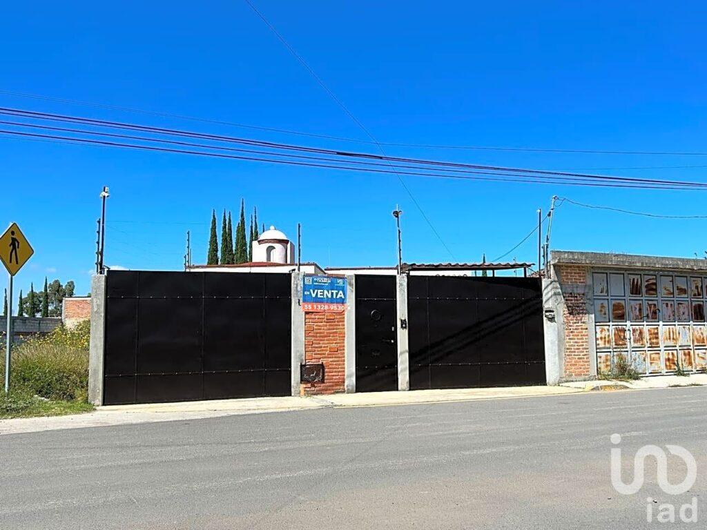 Casa en Venta en Querétaro, San Juan del Río con gran terreno