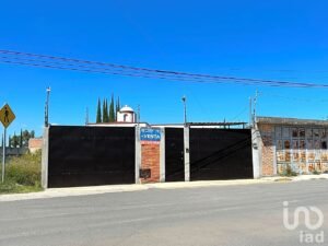 Casa en Venta en Querétaro, San Juan del Río con gran terreno